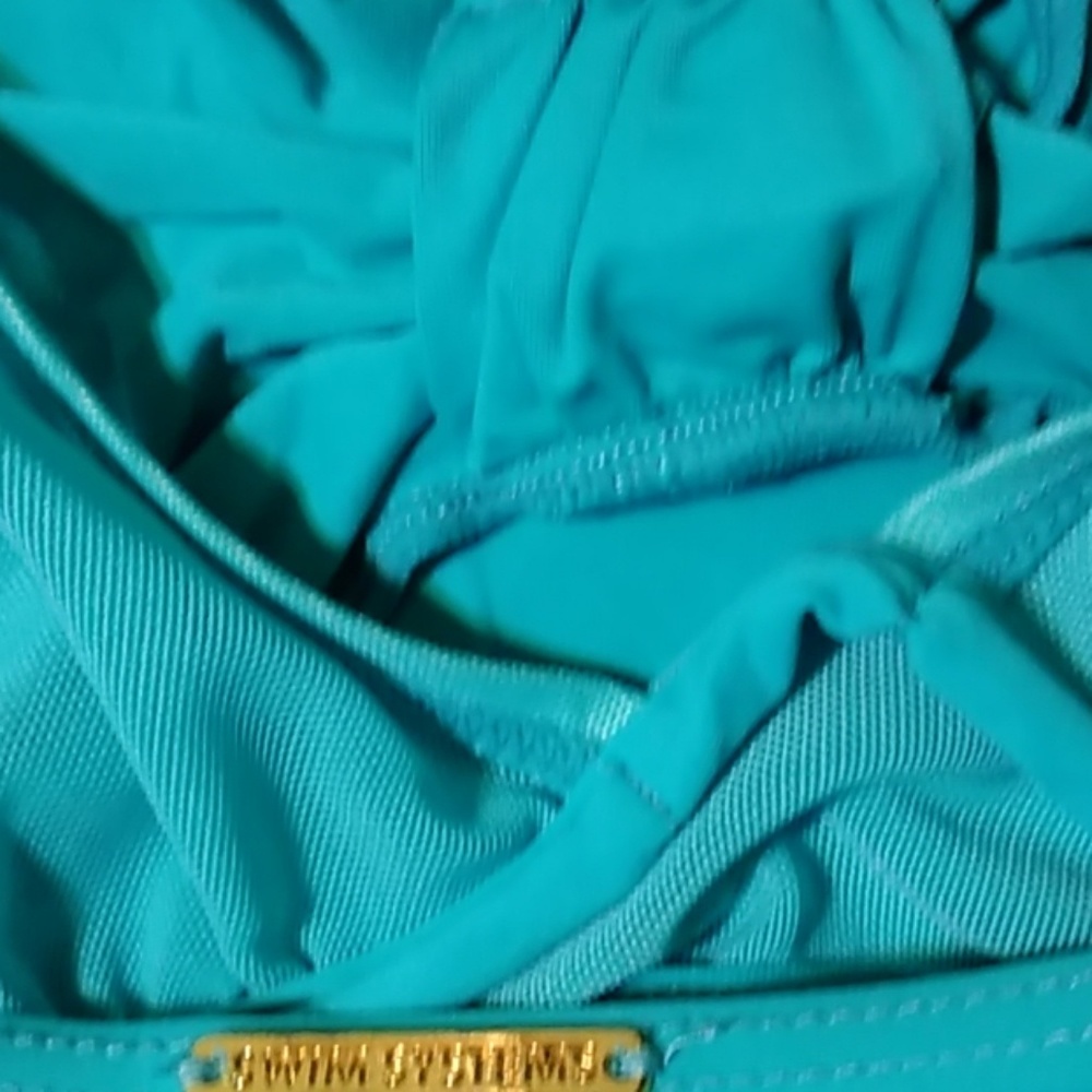 Bathing suit top - Picture 3 of 3